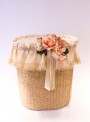 Cos / Taburet oval decorat cu dantela si flori